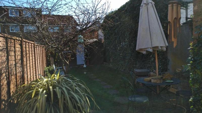 Cosy London Double Room Near Wimbledon Buitenkant foto